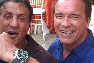 Arnoldas Schwarzeneggeris gimtadienį atšventė kartu su Sylvesteriu Stallone ir Eltonu Johnu