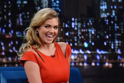 Seksualioji Kate Upton vėl vieniša: baigėsi pusmetį trukęs jos ir Maksimo Chmerkovskio romanas