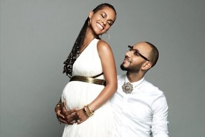 Švęsdama vedybų metines Alicia Keys pranešė apie antrąjį nėštumą