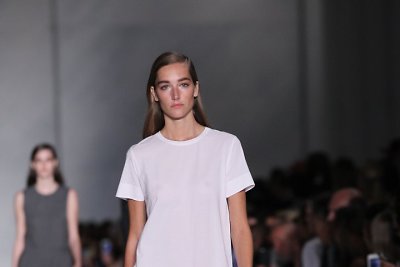 DKNY 2016 m. pavasario-vasaros kolekcijos pristatymo momentas