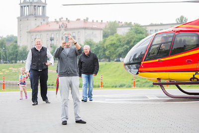 Tautvydas Barštys „Mašina vremeni“ lyderį Andrejų Makarevičių po Lietuvą skraidino sraigtasparniu