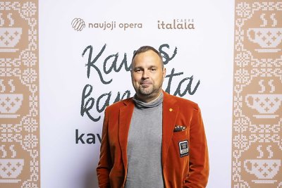 Jonas Sakalauskas bičiulius sukvietė į išankstinę kavos ir operos degustaciją