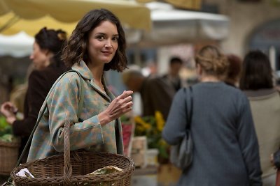 Buvusią orų mergaitę Charlotte Le Bon į filmą „Šimto žingsnių kelionė“ pakvietė pats Stevenas Spielbergas