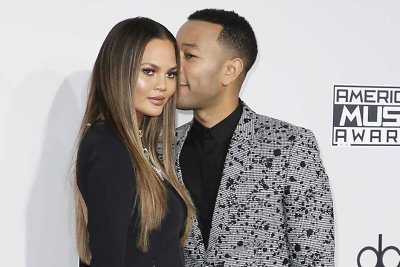 Chrissy Teigen ir Johnas Legendas