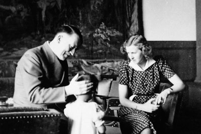 Adolfas Hitleris ir Eva Braun