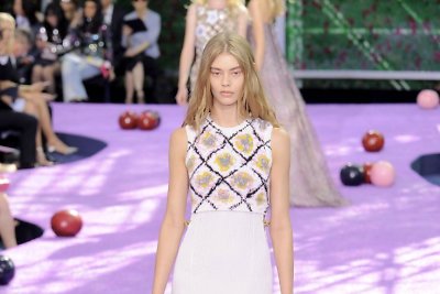 „Dior“ 2015 m. haute couture kolekcijos modelis