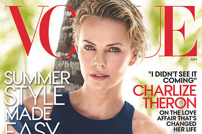 „Vogue“ viršelį papuošusi Charlize Theron paatviravo apie santykius su Seanu Pennu