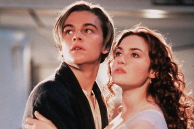 Leonardo DiCaprio ir Kate Winslet filme „Titanikas“