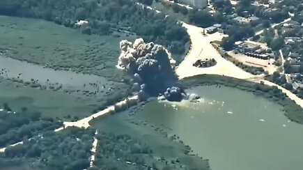 Užfiksuota: kaip Ukraina sprogdina Rusijos tiltus