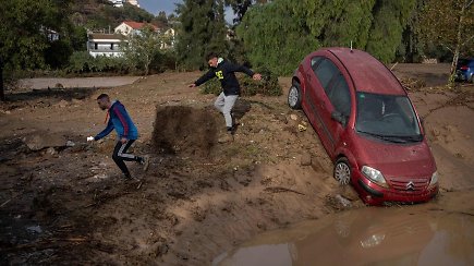 Valensija skęsta: daugiau kaip 100 tūkst. žmonių be elektros ir ryšio