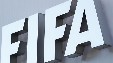 Kieno pusėje yra UEFA ir FIFA?