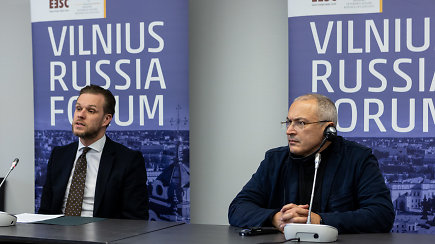 Ministro G.Landsbergio ir Atviros Rusijos fondo vadovo Michailo Chodorkovskio spaudos konferencija