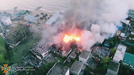 Rusijos raketų smūgiai Odesoje sukėlė itin daug gaisrų – žuvo 4 žmonės