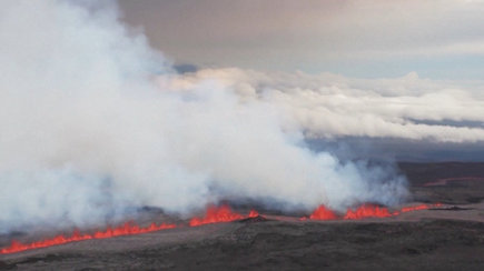 Havajuose išsiveržė didžiausias pasaulio ugnikalnis Mauna Loa