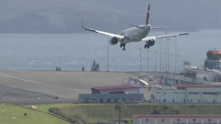 Madeiros oro uoste užfiksuotas itin sudėtingas lėktuvo nusileidimas