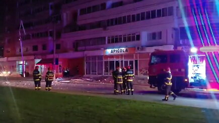 Rumunijoje dronas rėžėsi į namą