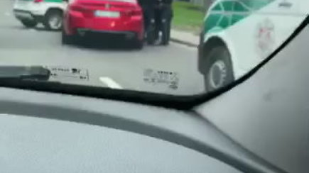 Policijos operacija Vilniuje – atliktos kratos BMW automobiliuose