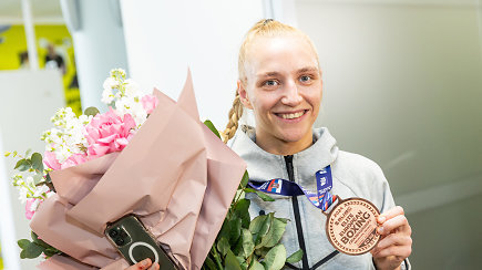Emocijų kupinas Europos čempionato bronzinės prizininkės Anos Starovoitovos sutikimas