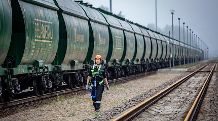 Ekspeditoriai: „Lietuvos geležinkeliams“ bus keblu atsisakyti vežti trąšas, nepaisant Vyriausybės sprendimo