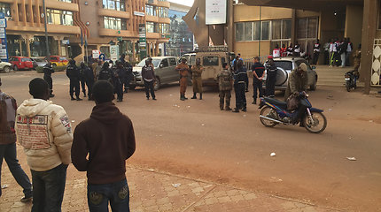 Burkina Fase – mūšis dėl banditų užimto viešbučio
