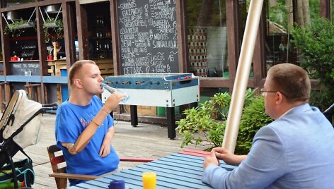 Martynas Girulis naudojasi bionine ranka