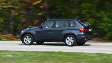 Atnaujintame BMW X5 &ndash; nauji varikliai
