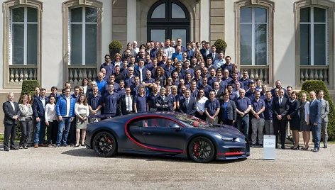 100-asis „Bugatti Chiron“ 