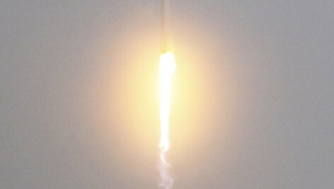 &bdquo;SpaceX&ldquo; raketa i&scaron;kėlė į orbitą palydovą