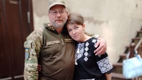 Olena kartu su vyru