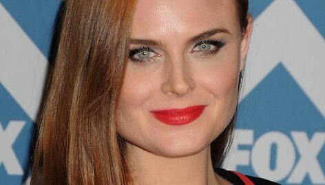 Emily Deschanel