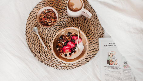 Naminė šokoladinė granola