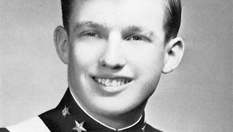 Donaldas Trumpas Karo akademijoje