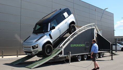 Land Rover &bdquo;Defender&ldquo; bekelės i&scaron;&scaron;ūkis Vilniuje