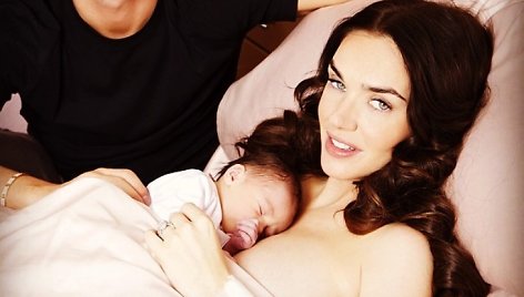 Tamara Ecclestone su vyru Jay Rutlandu ir dukra Sophia