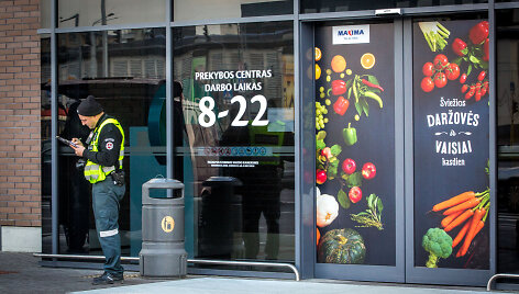Prekybos centre &bdquo;Maxima&ldquo; aptiktas jaunos moters lavonas