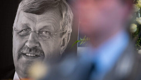 Walterio Luebcke portretas