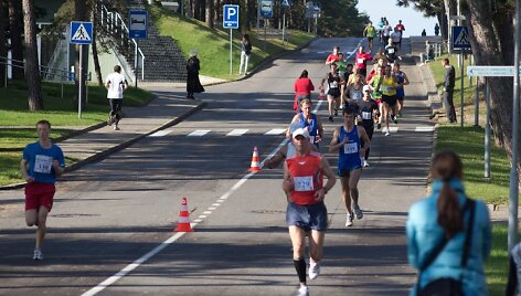 Artėjantį savaitgalį bėgikai i&scaron;bandys jėgas Nidos pusės maratono bėgime. 