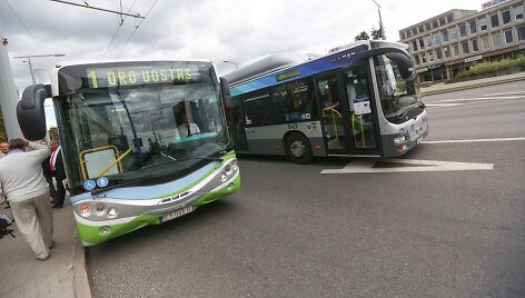 Elektrinis autobusas Vilniaus gatvėse