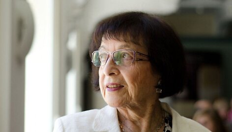 Irena Veisaitė