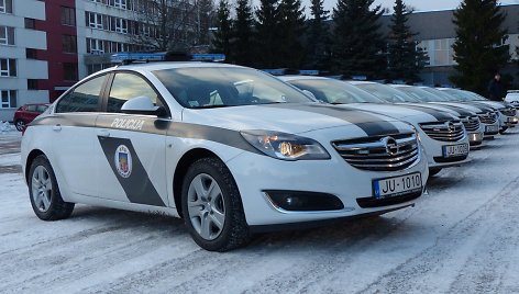 Latvijos policijos „Opel Insignia“