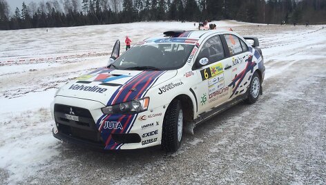 Sugedęs V.&Scaron;vedo ir Ž.Sakalausko &bdquo;Mitsubishi Lancer Evo X&ldquo;