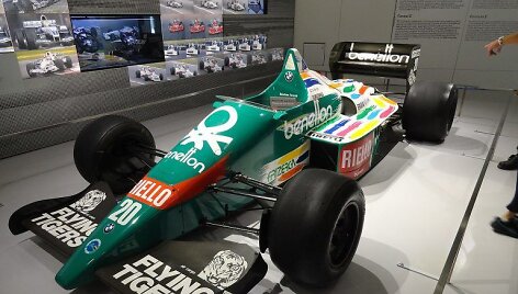 Benetton B186 dabar stovi BMW muziejuje