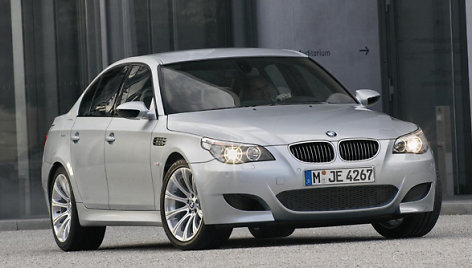 BMW M5 E60