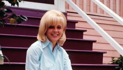 Sue Lyon