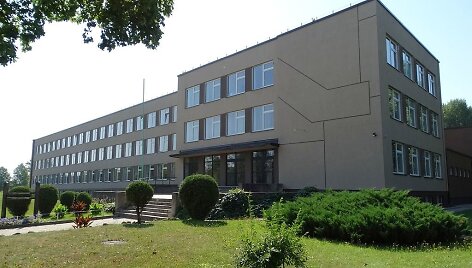 Obelių himnazija Roki&scaron;kio rajone
