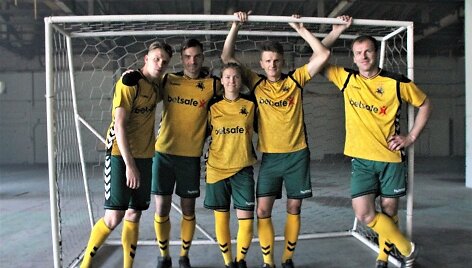 Futbolininkai nusifilmavo muzikos vaizdo klipe