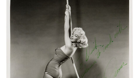 Aukcione parduodamos iki &scaron;iol nevie&scaron;intos Marilyn Monroe nuotraukos