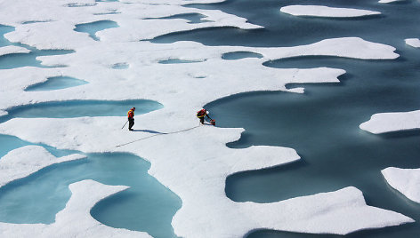 Rado „įrodymą“, kad klimatas nešyla: „Šnabždėkite tyliai, bet Arkties ledas grįžta“