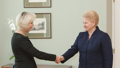 Dalia Grybauskaitė ir Diana Korsakaitė (kairėje)