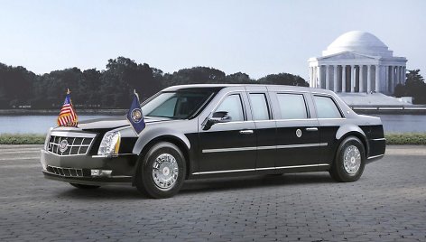 1.2009 m. specialiai JAV prezidentūrai pagamintas „Cadillac Prezidential Limousine“ neturi nieko bendro su jokiu kitu šio gamintojo modeliu. Jo debiutas įvyko 2009 m. sausio 20 dieną Baraco Obamos inauguracijos švenčių metu.